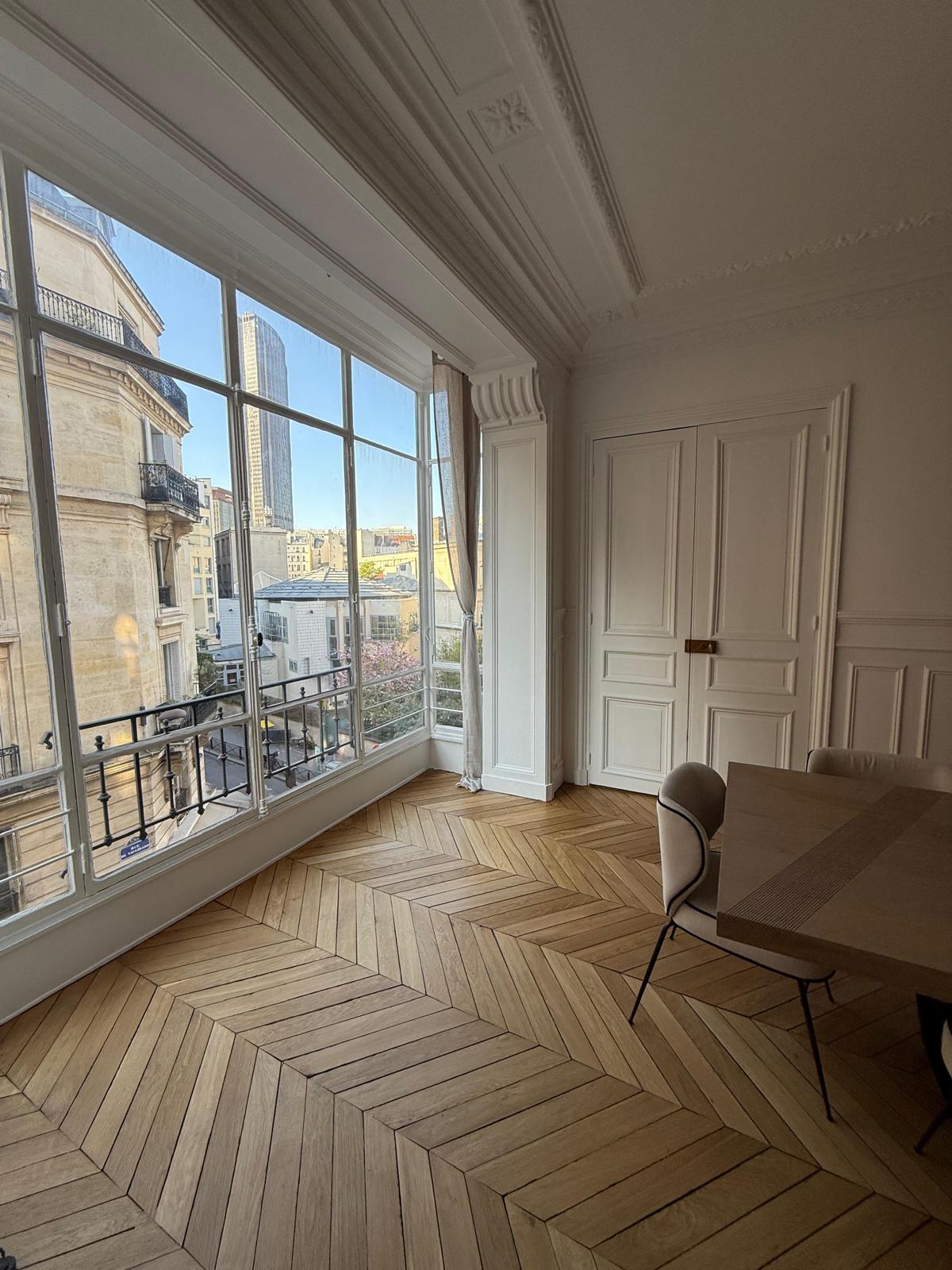 Rénovation intérieure avec verrière, parquet et salle à manger